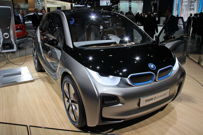 концепт электромобиля BMW i3 Concept